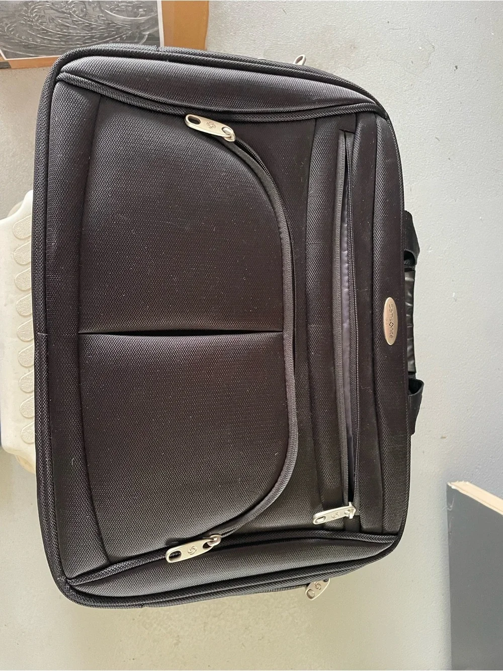Samsonite Black Laptop Briefcase with Silver Zippers